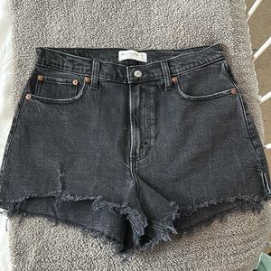 Abercrombie & Fitch The Cutoff Short High Rise Curve Love size 29